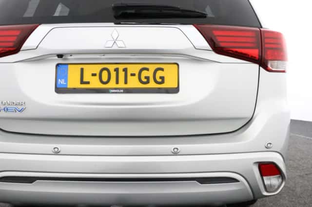 Mitsubishi Outlander (2021) thumbnail 13