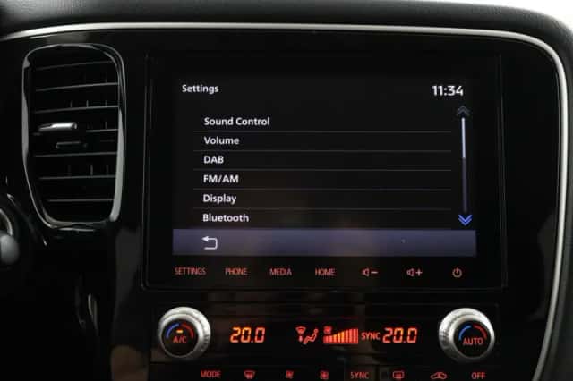 Mitsubishi Outlander (2021) thumbnail 41