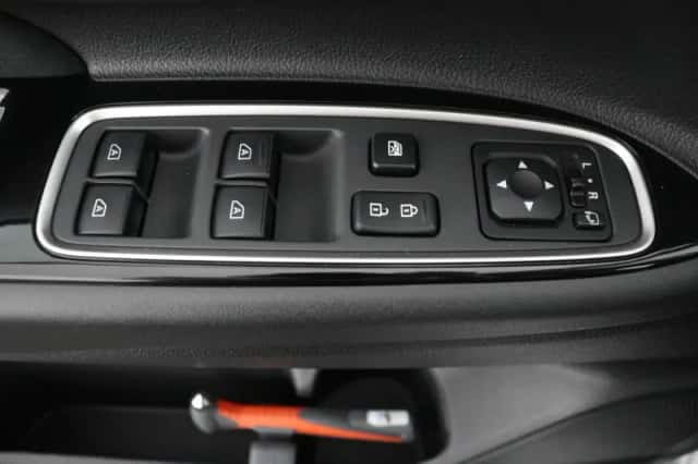 Mitsubishi Outlander (2021) thumbnail 44
