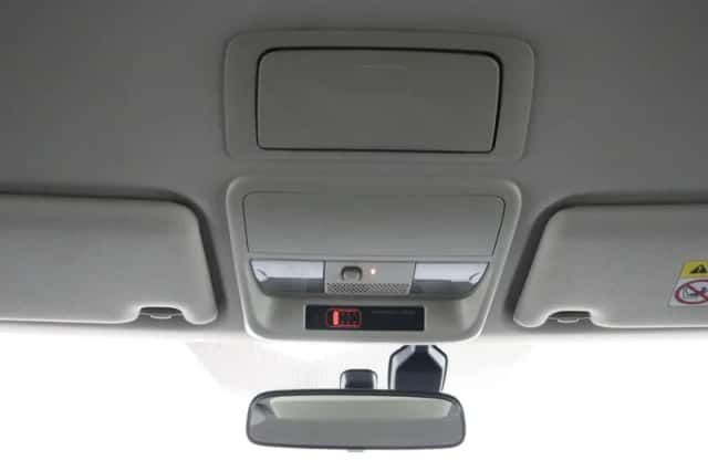 Mitsubishi Outlander (2021) thumbnail 48