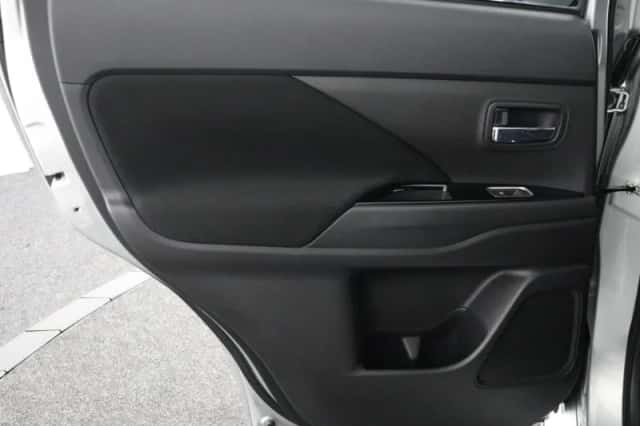 Mitsubishi Outlander (2021) thumbnail 50