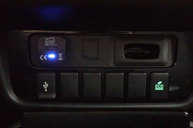Mitsubishi Outlander (2021) thumbnail 58