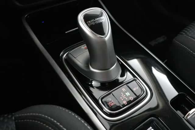 Mitsubishi Outlander (2021) thumbnail 60
