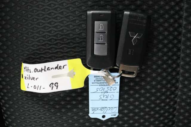 Mitsubishi Outlander (2021) thumbnail 68