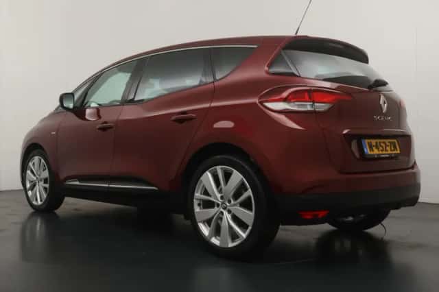Renault Scénic (2019) thumbnail 3