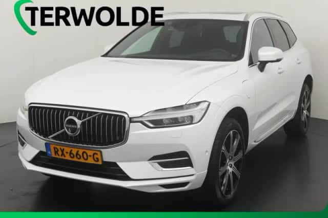 Volvo XC60 (2018) thumbnail 1