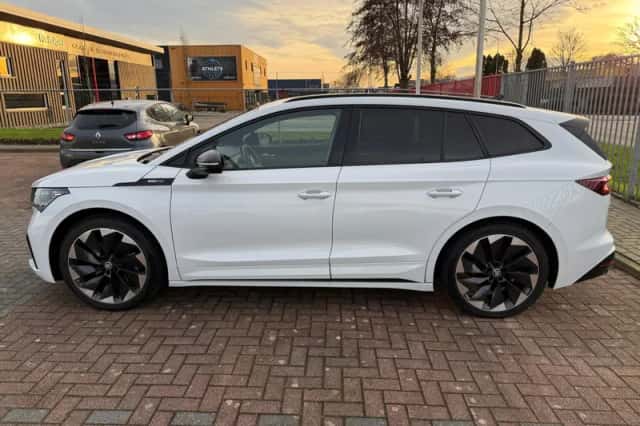 Škoda Enyaq (2022) thumbnail 6