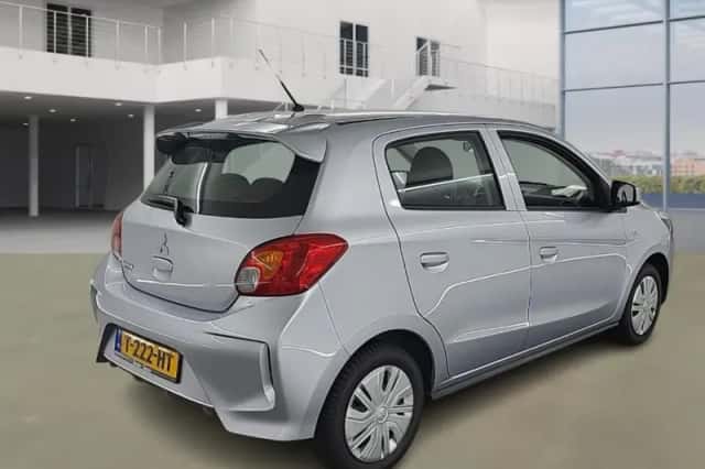 Mitsubishi Space Star (2023) thumbnail 4