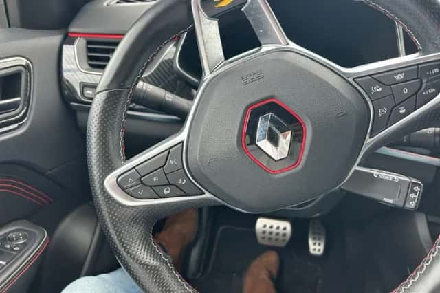 Renault Arkana (2023) thumbnail 6