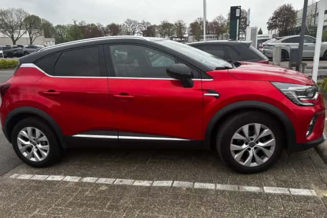 Renault Captur (2021) thumbnail 6
