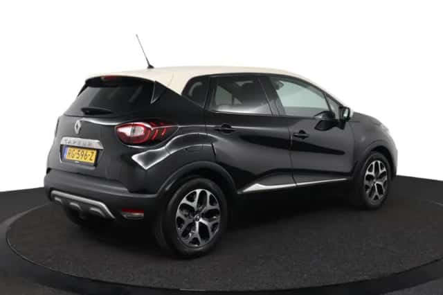 Renault Captur (2017) thumbnail 2
