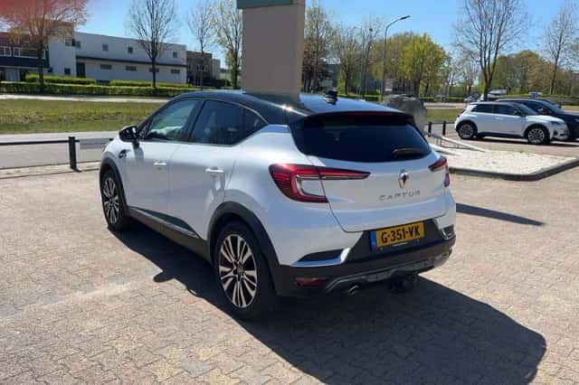 Renault Captur (2019) thumbnail 3