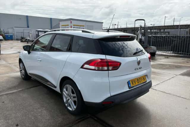 Renault Clio (2018) thumbnail 3