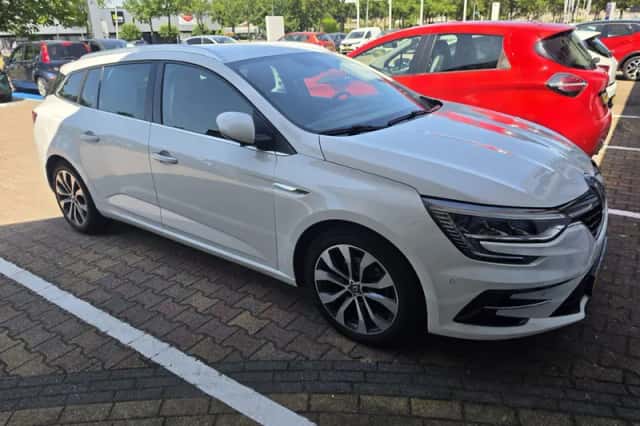 Renault Mégane (2021) thumbnail 3