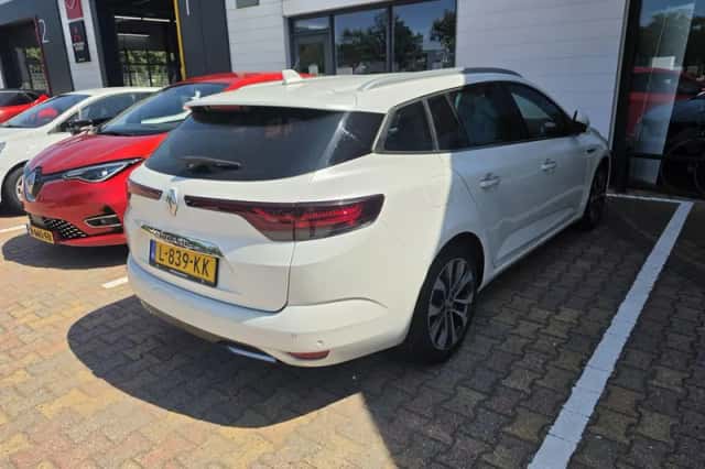 Renault Mégane (2021) thumbnail 5