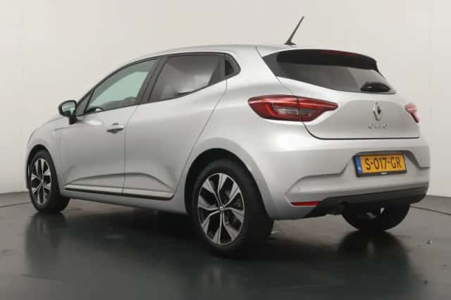 Renault Clio (2023) thumbnail 3
