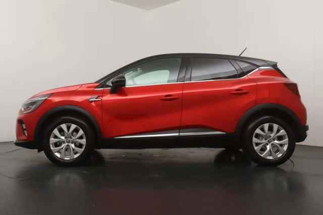Renault Captur (2021) thumbnail 2