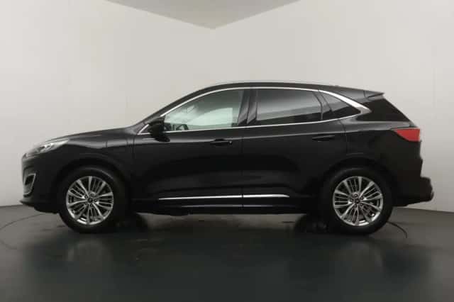 Ford Kuga (2021) thumbnail 2