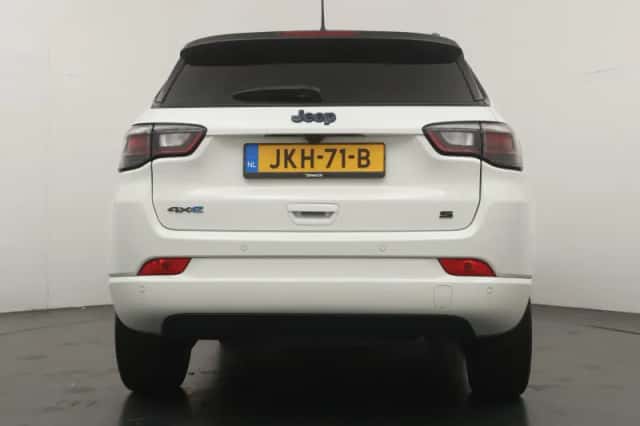 Jeep Compass (2022) thumbnail 4