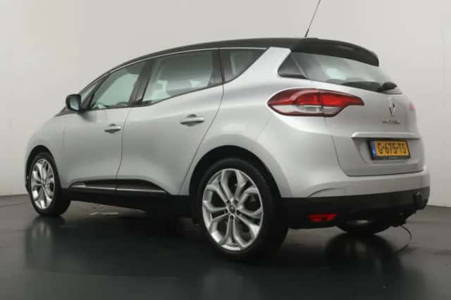 Renault Scénic (2019) thumbnail 3