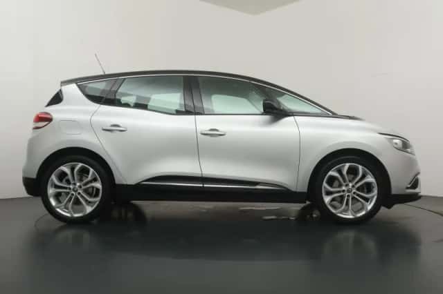 Renault Scénic (2019) thumbnail 6