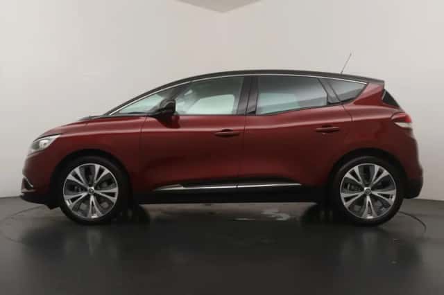 Renault Scénic (2017) thumbnail 2