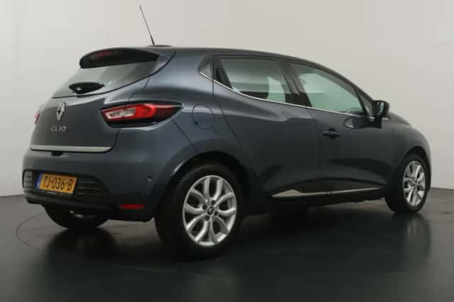 Renault Clio (2018) thumbnail 5