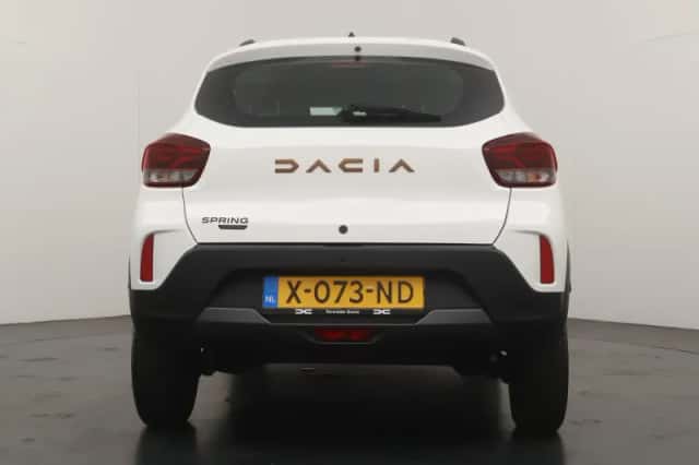 Dacia Spring (2024) thumbnail 4