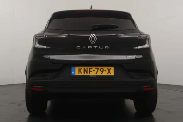 Renault Captur (2025) thumbnail 4