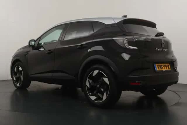 Renault Captur (2025) thumbnail 3