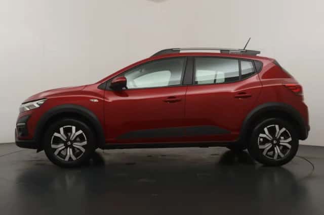 Dacia Sandero Stepway (2021) thumbnail 2