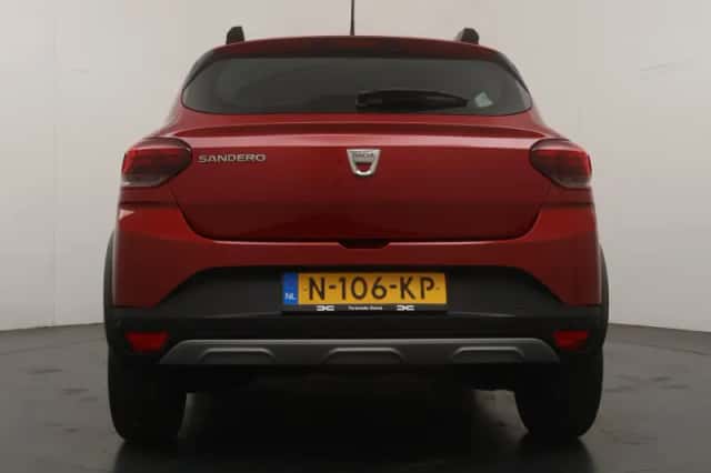 Dacia Sandero Stepway (2021) thumbnail 4