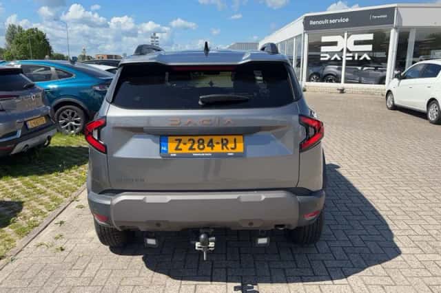 Dacia Duster (2024) thumbnail 4