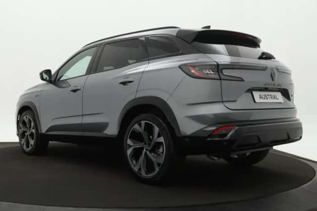 Renault Austral (2023) thumbnail 4