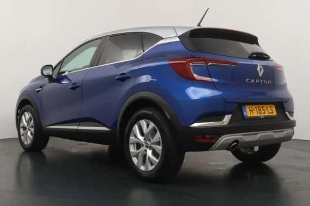 Renault Captur (2020) thumbnail 4