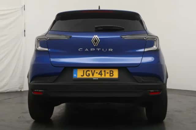 Renault Captur (2025) thumbnail 5