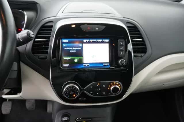 Renault Captur (2017) thumbnail 12