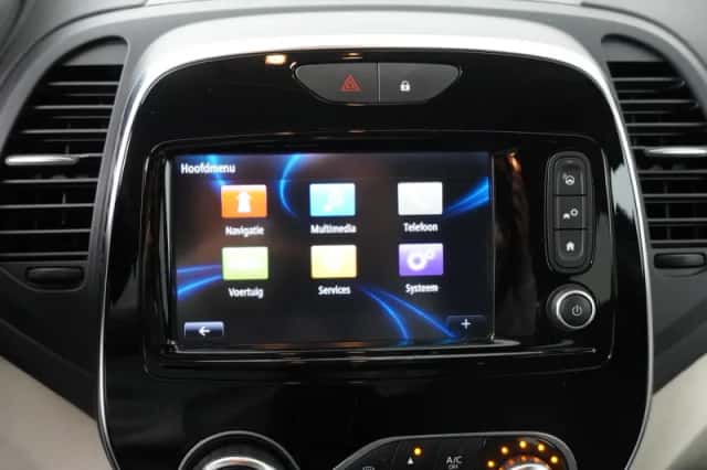 Renault Captur (2017) thumbnail 18