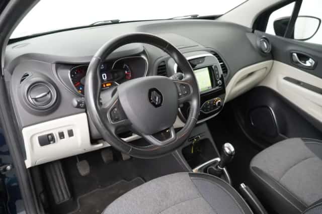 Renault Captur (2017) thumbnail 28