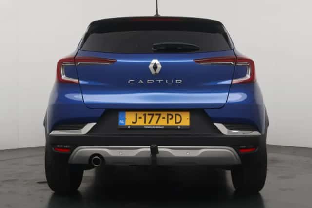 Renault Captur (2020) thumbnail 4