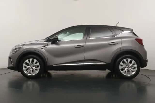 Renault Captur (2021) thumbnail 2
