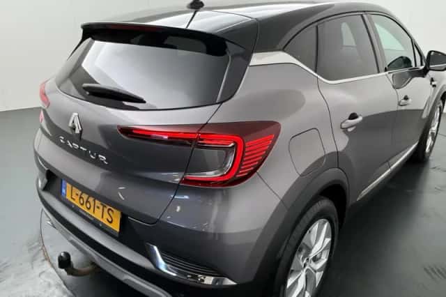 Renault Captur (2021) thumbnail 33