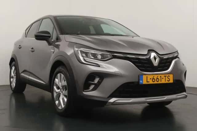 Renault Captur (2021) thumbnail 7