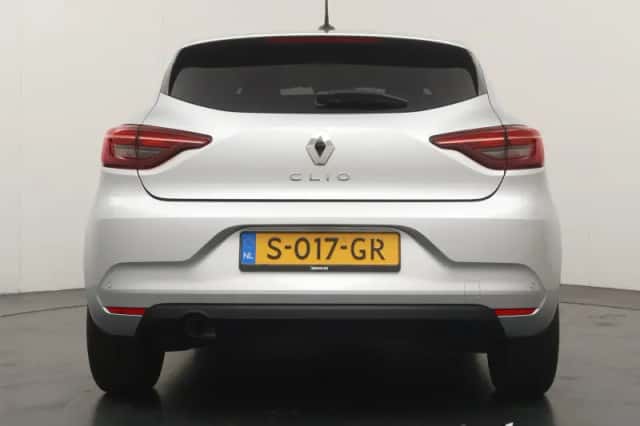Renault Clio (2023) thumbnail 4