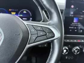 Renault Captur (2021) thumbnail 21