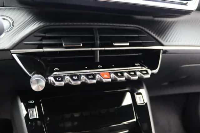 Peugeot 2008 (2024) thumbnail 23