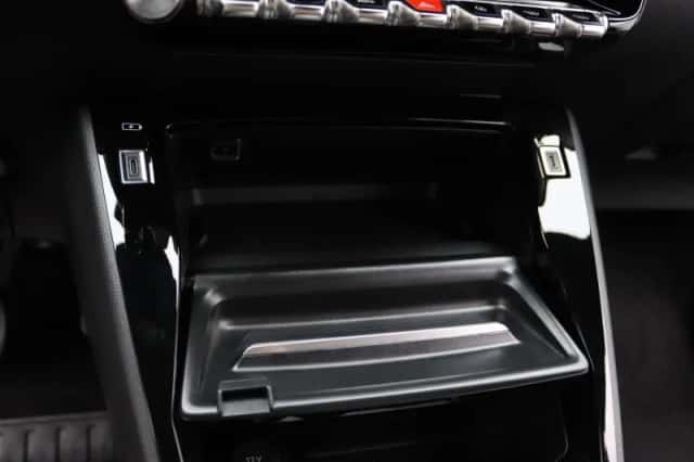 Peugeot 2008 (2024) thumbnail 24