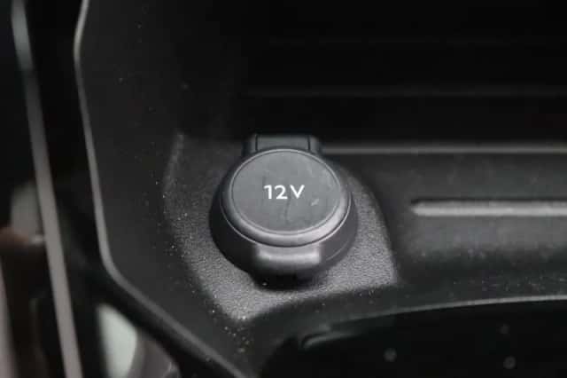 Peugeot 2008 (2024) thumbnail 25