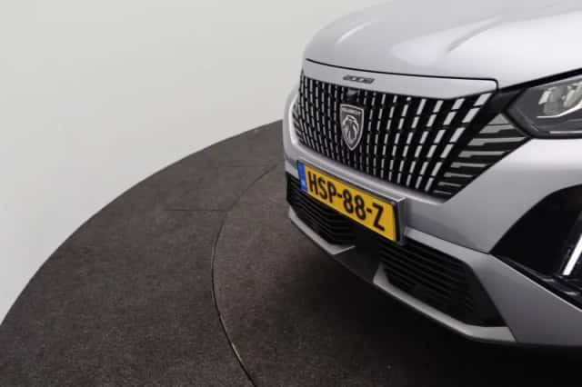 Peugeot 2008 (2024) thumbnail 35