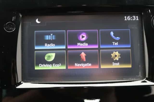 Renault Clio (2017) thumbnail 18